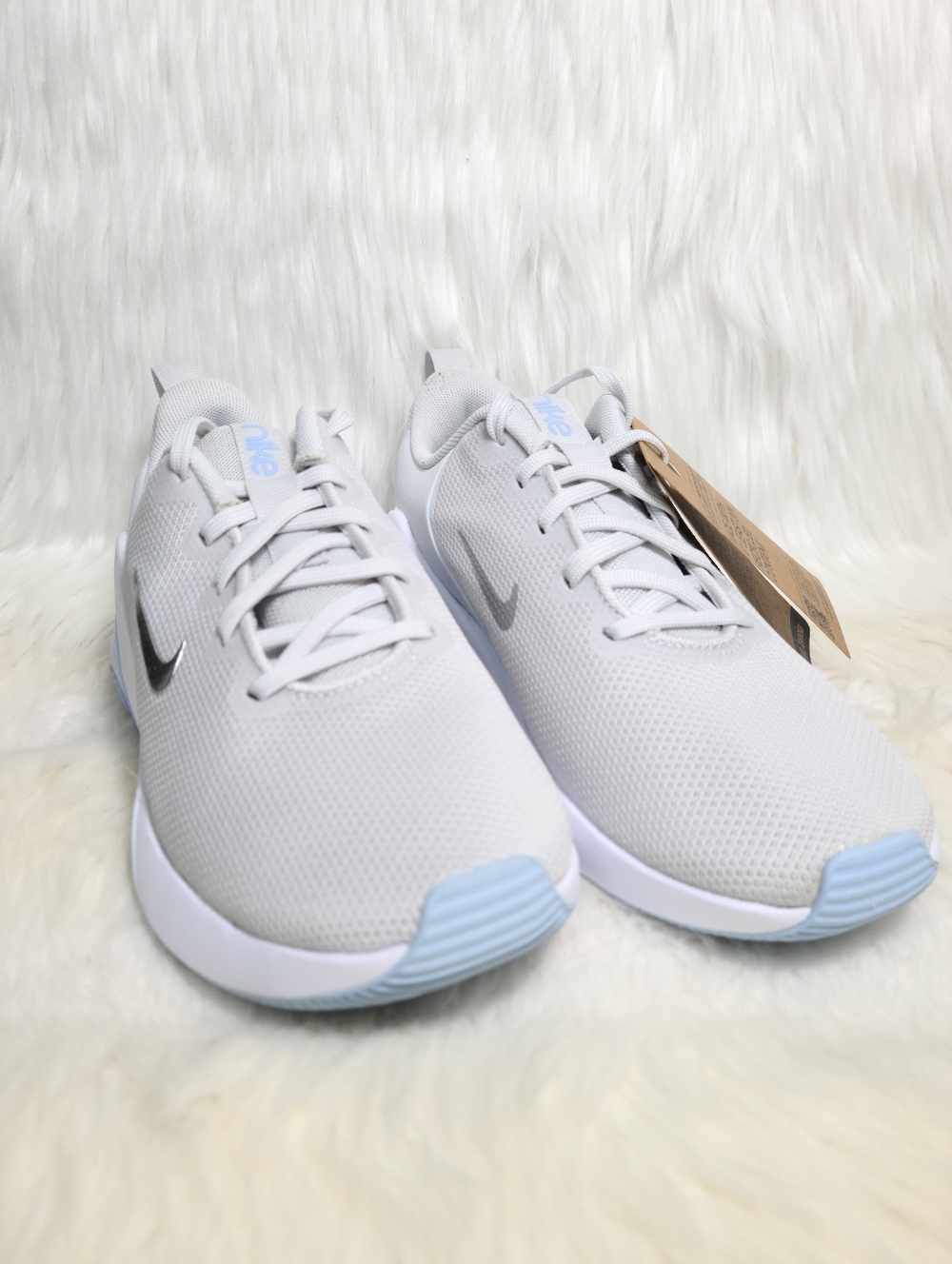 Nike Air Zoom Bella 7 White Pure Platinum Blue Women 7.5 NEW